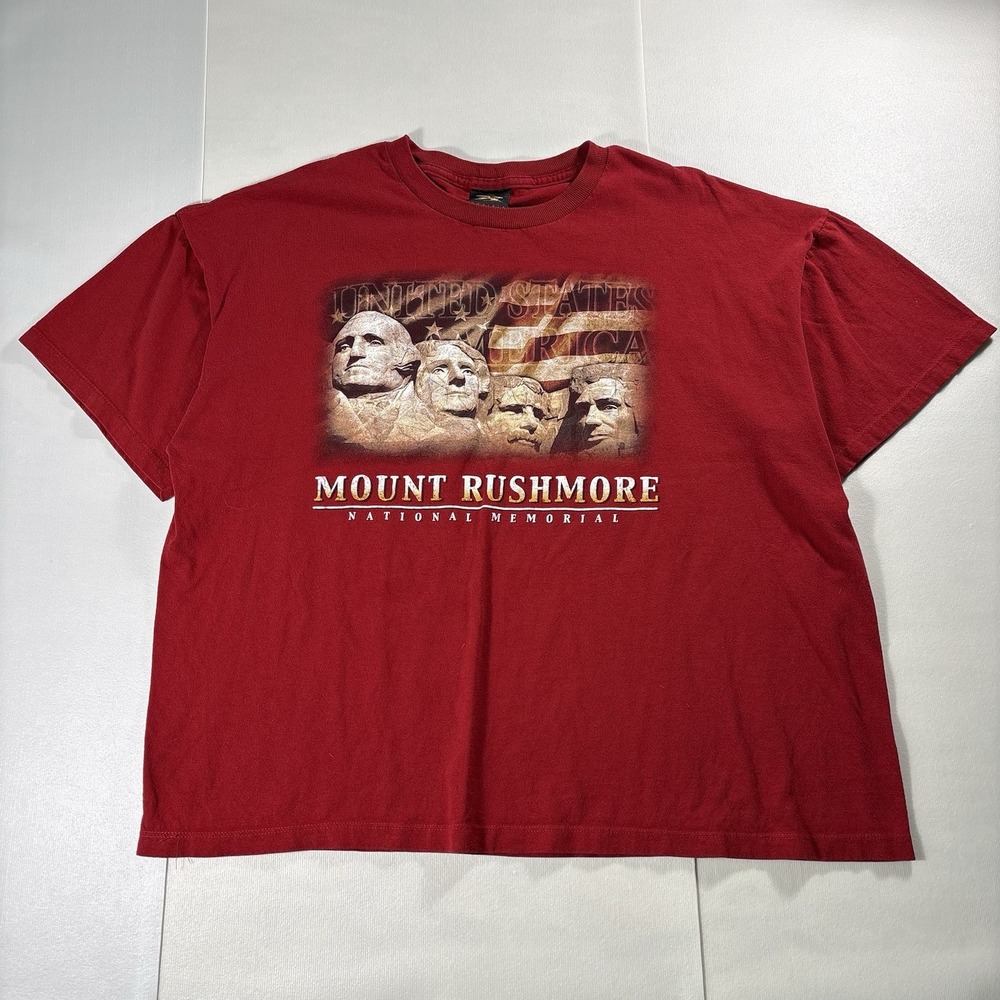 Mount Rushmore National Memorial Prairie Mountain USA Graphic T-Shirt Red XL USA